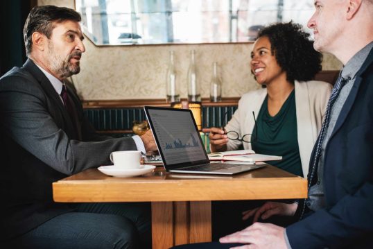 adult-businessmen-businesswoman-1353348