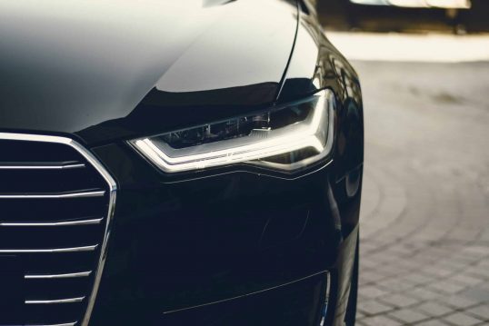 auto-automobile-automotive-305070