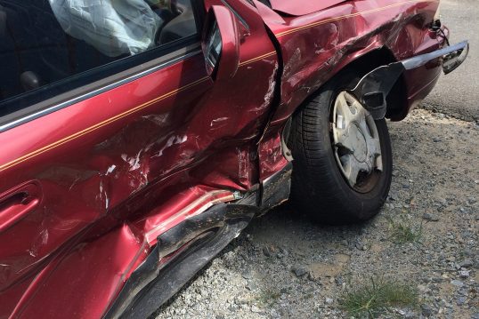car-accident-1660670_1920