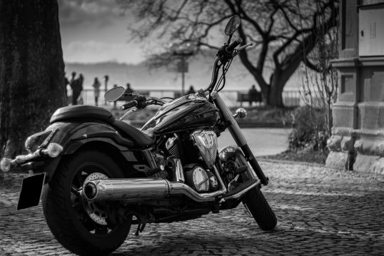 yamaha-2077914_1920